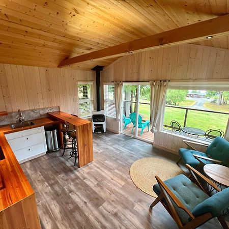 Cedar Park Resort Port Mcneill Bagian luar foto